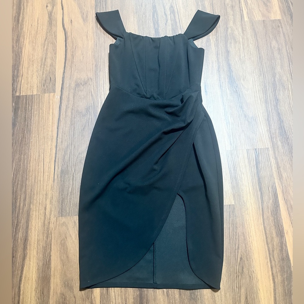 Lulu's Black Dress